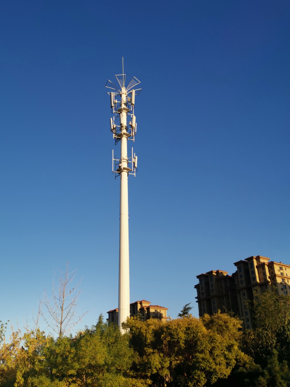torre de postes para telecomunicaciones