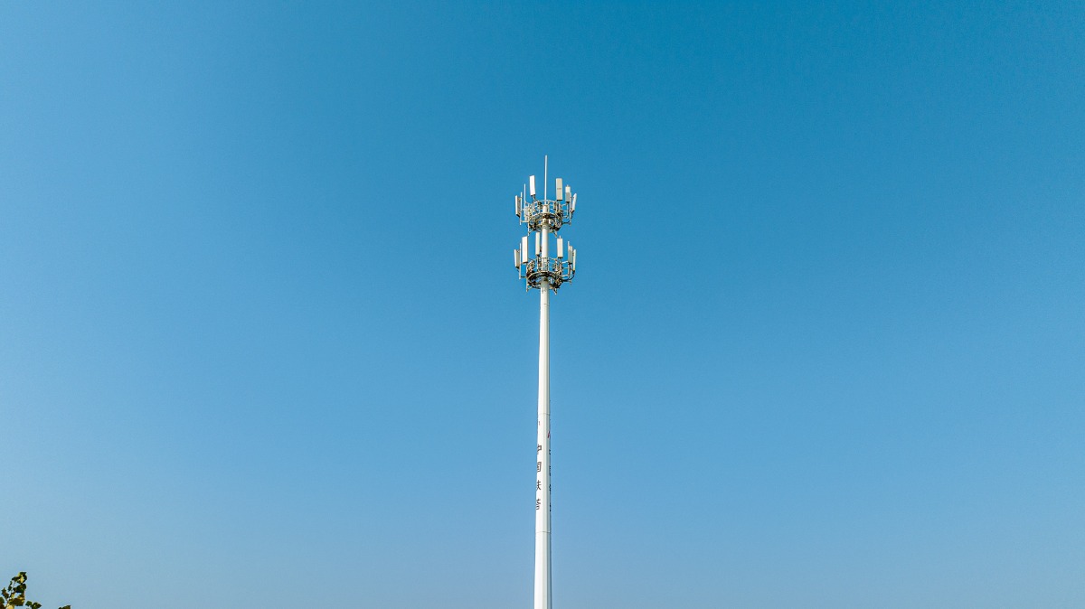 torre de postes de telecomunicaciones