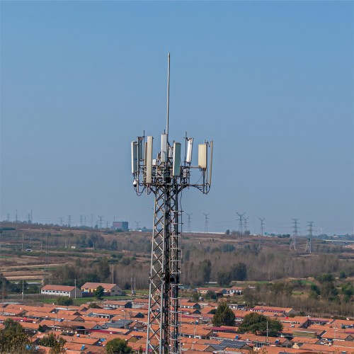 torre de telecomunicaciones de acero