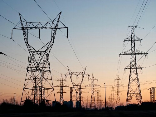 torre de transmisión de energía de celosía