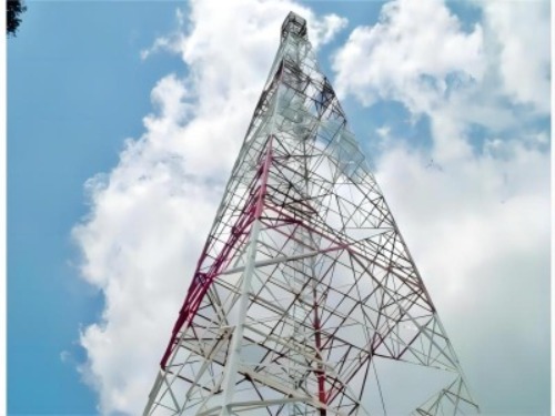 Torre de telecomunicaciones de acero angular de celosía